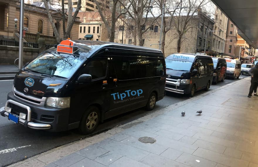 Book taxi to Sydney Airport
